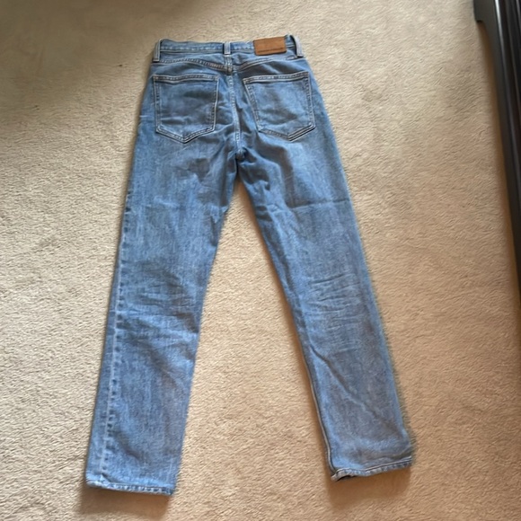 Aritzia’s Denim Forum jeans - Picture 2 of 2